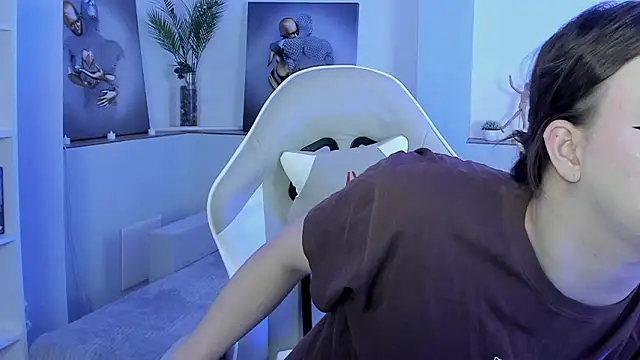 Madison_dolly élő XXX-chatje