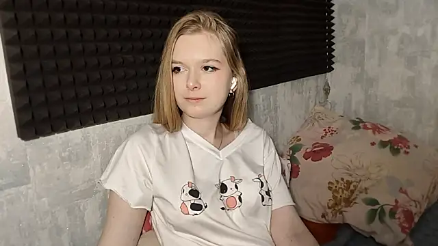 XXX chat uživo modela LiaVibes