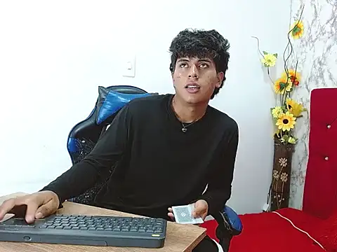 Valentino_Lane Live XXX-chat