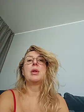 MariaRichi_'s Webcam Show