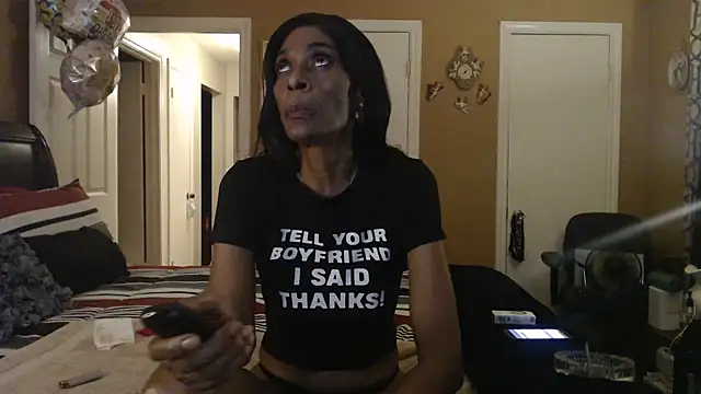 Živý XXX chat DivatheSnakecharmer