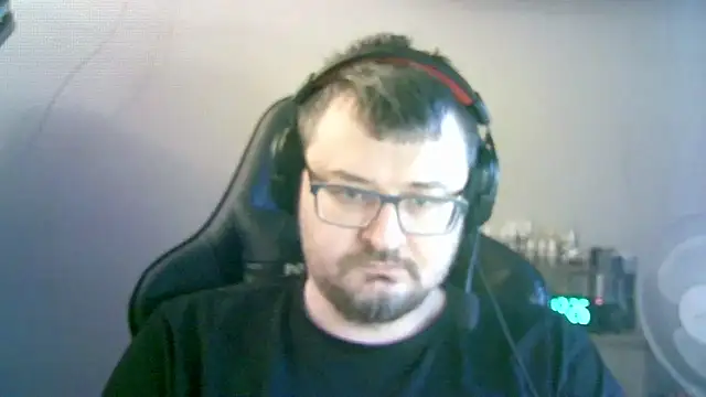 XXX chat uživo modela SirAbuser