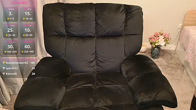 maggiemilff élő XXX-chatje