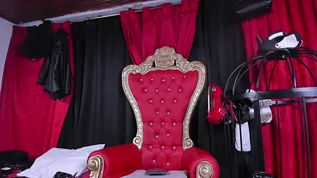 XXX chat uživo modela LiliThara