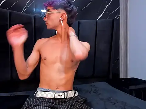 KrisX_hl's Live XXX Chat