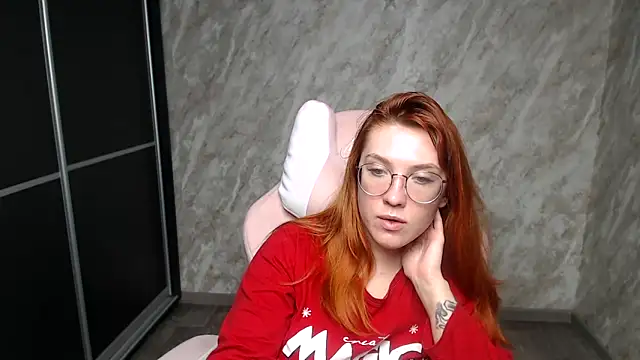 Онлайн чат XXX Reginasmilee