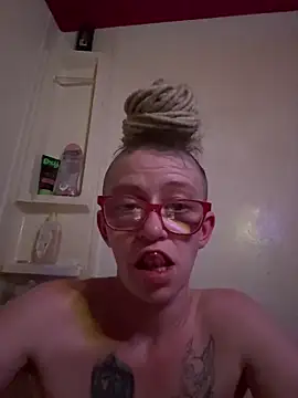 Stonermama666420 লাইভ XXX চ্যাট