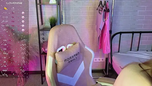 Ginger_Kristin Live XXX-chat