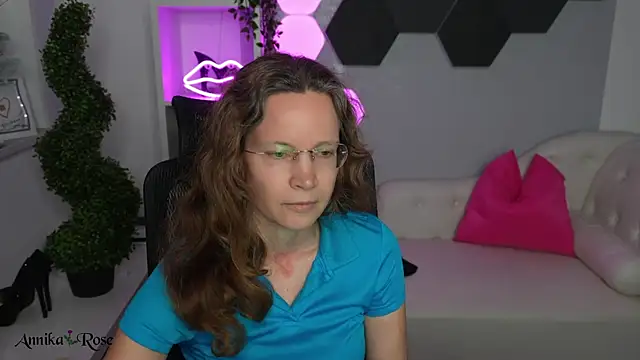 AnnikaRose's Live XXX Chat