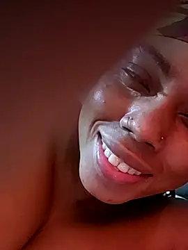 HONEYSWEETS_LIVEのライブXXXチャット