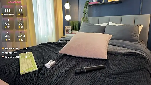 دردشة AdriaNochi الجنسية المباشرة