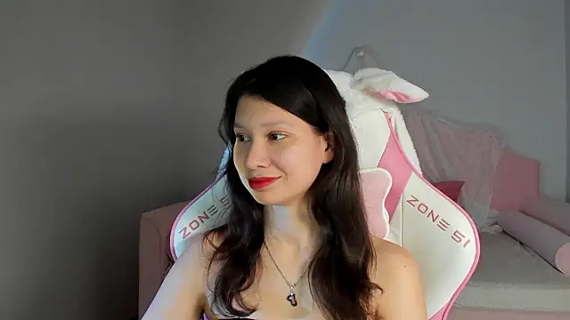 SaraDenars live XXX chat