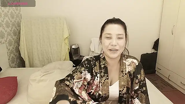 دردشة MissValday الجنسية المباشرة