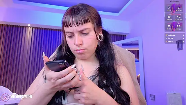 Lucy_Smith2 现场XXX聊天