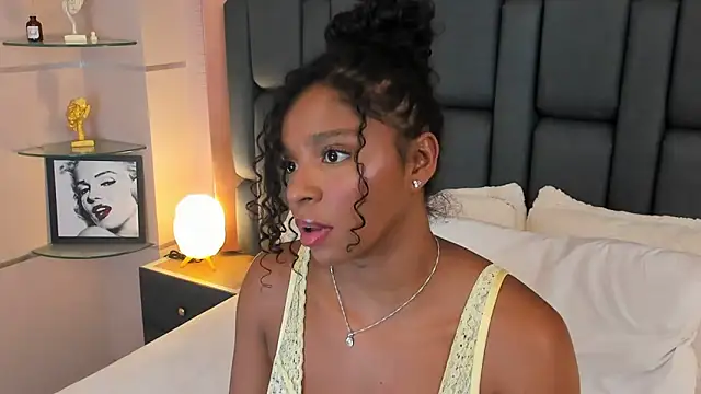 LisaMendez's Live XXX Chat