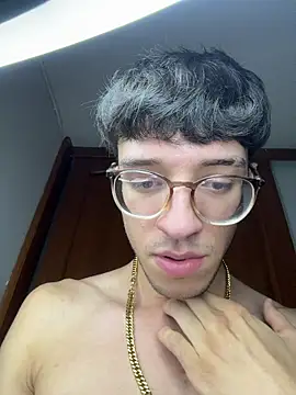 ArthurDavies_ webkamerás műsora