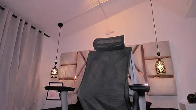 Czat XXX na żywo – shineevg