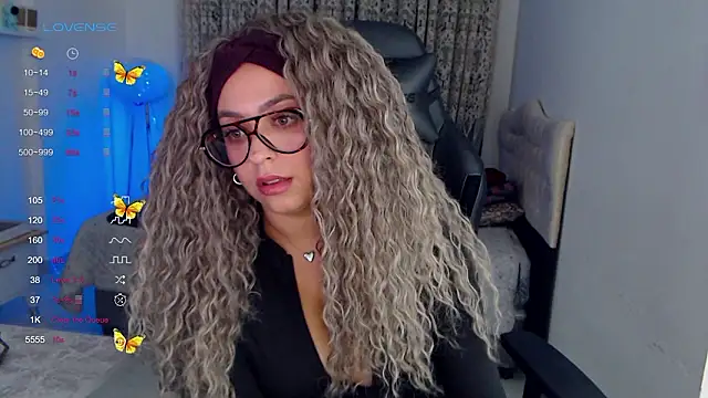 _Just_a_queen_3: онлайн-секс-чат