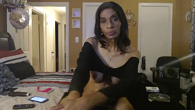 دردشة DivatheSnakecharmer الجنسية المباشرة