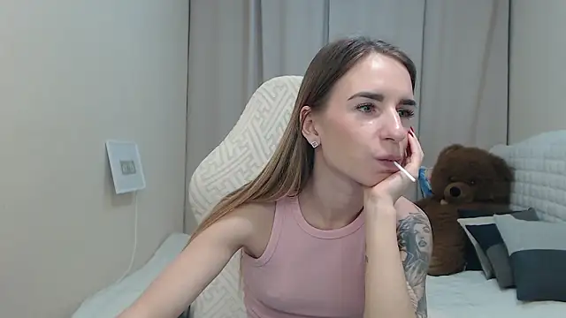 DeboraHorny élő XXX-chatje