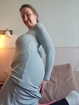 Evelina_cuteのライブXXXチャット