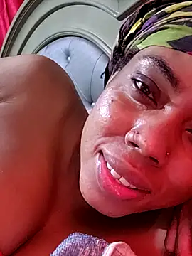 HONEYSWEETS_LIVEのライブXXXチャット