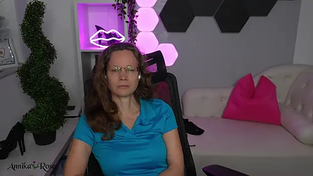 Czat XXX na żywo – AnnikaRose