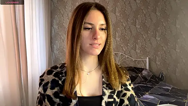 miainheat: онлайн-секс-чат