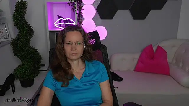 AnnikaRose Live XXX Chat