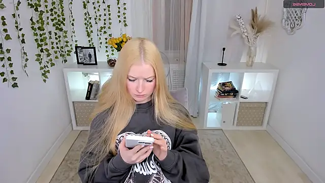 Laly_Peach Live XXX-chat