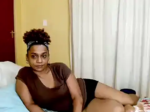 MiZzCreator Chat XXX in diretta