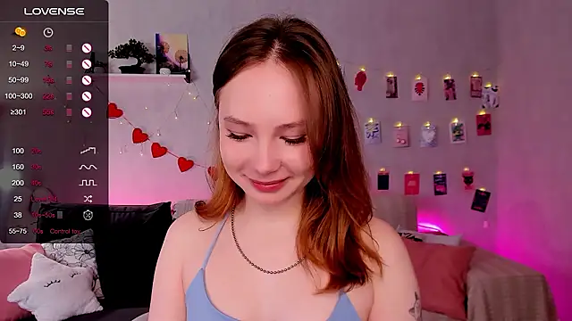 LanaBlu_ Chat XXX live