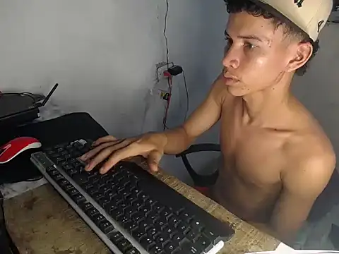 Pertunjukan Kamera Web GOD_JOL