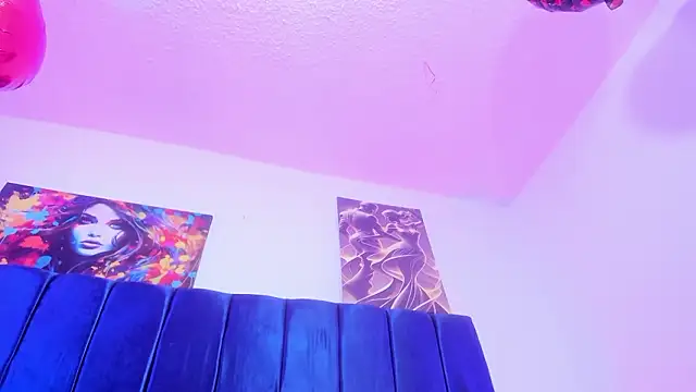 Annie_switt Adlı Modelin Canlı XXX Sohbeti