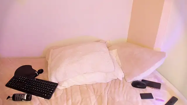 Lilith_salvatoree Adlı Modelin Canlı XXX Sohbeti