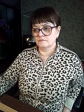 BrandiOhNight: онлайн-секс-чат