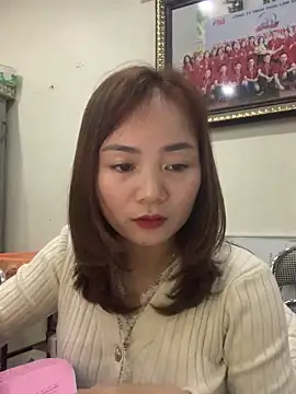 Bana-gibee live XXX chat