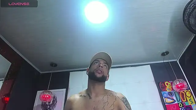 Aiden_Cash7: вебкам-шоу