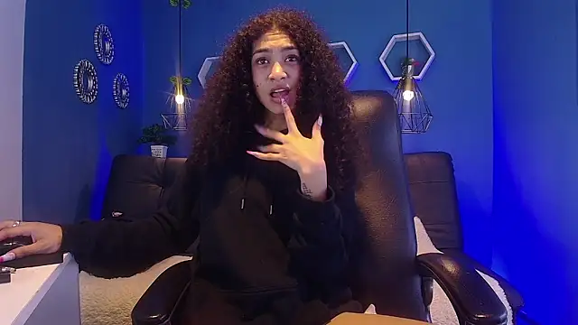 Aurora_ath Chat XXX in diretta