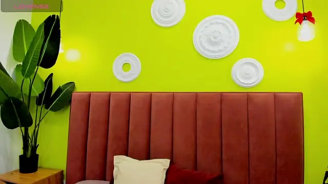 MeaghanDreamy Adlı Modelin Canlı XXX Sohbeti