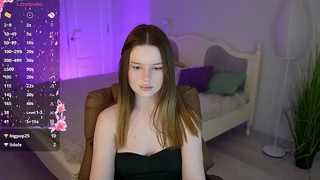 Milana_Moons 即時 XXX 聊天