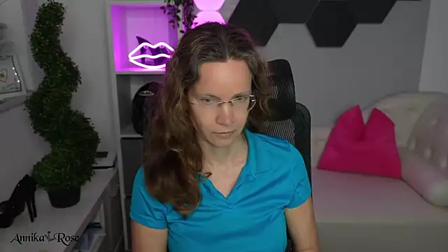 AnnikaRose: онлайн-секс-чат