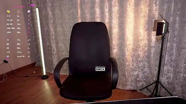 Hoot_owl_cb webkamerás műsora