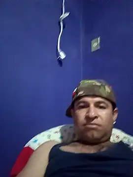 yoguitolokoche Webcam Show
