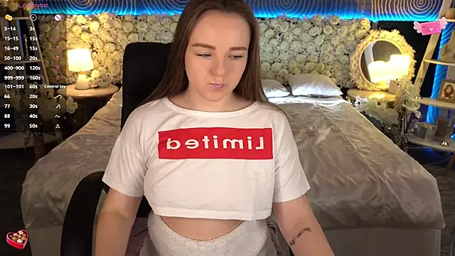 FoxyShy Live XXX-Chat