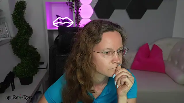 AnnikaRose Live XXX Chat