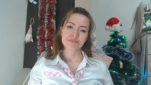 NicoleEunice87 Adlı Modelin Canlı XXX Sohbeti