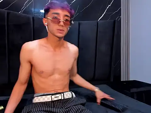 دردشة KrisX_hl الجنسية المباشرة