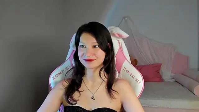 SaraDenarsのライブXXXチャット