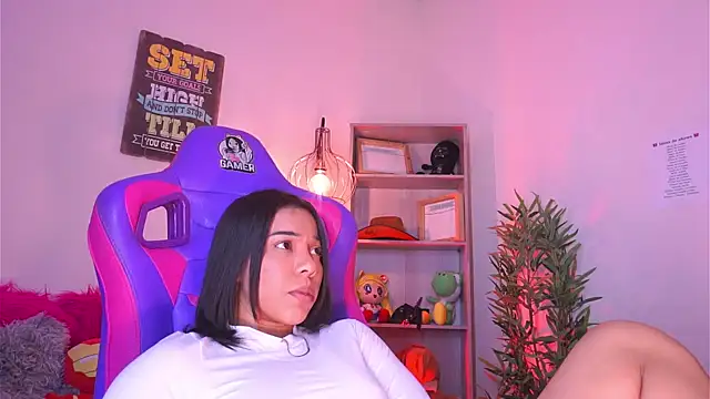 Онлайн чат XXX madelyn_rose_